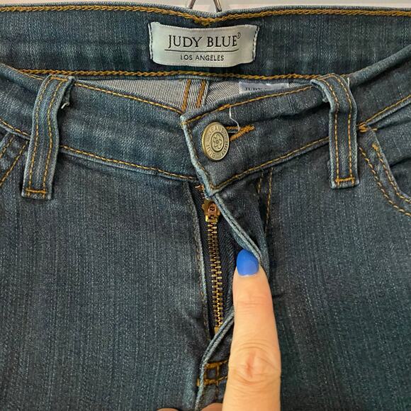 Judy Blue Women's size 7 / 28 Dark Wash Skinny Leg Jeans Medium Rise - Picture 4 of 9